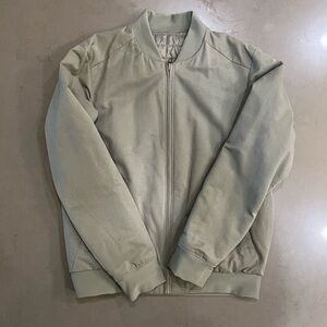 Lululemon Men's Medium Grey Sage Reversible Bomber